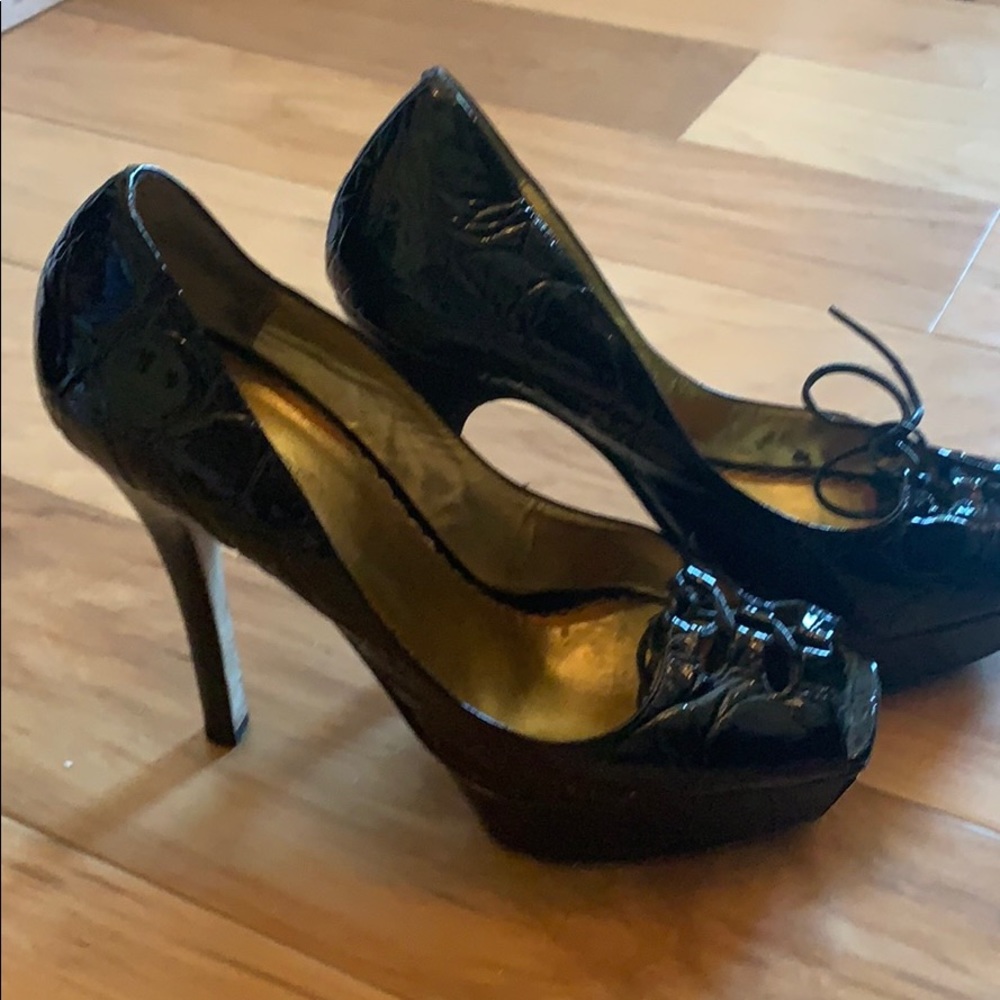 Bebe heels